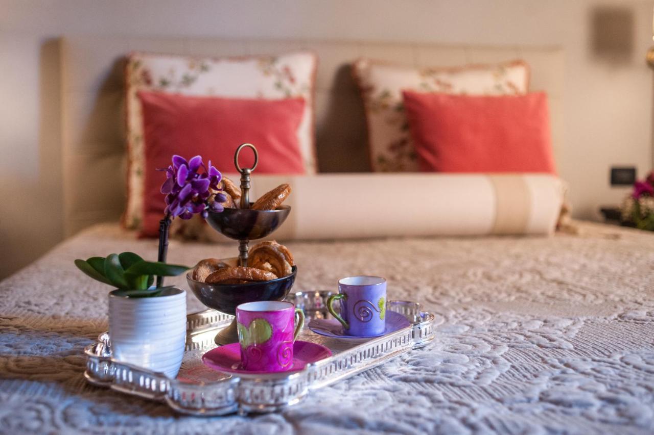 Antica Dimora De' Benci Bed & Breakfast ฟลอเรนซ์ ภายนอก รูปภาพ