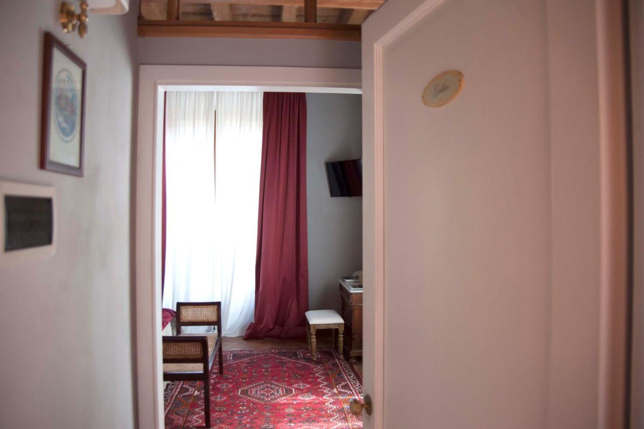 Antica Dimora De' Benci Bed & Breakfast ฟลอเรนซ์ ภายนอก รูปภาพ